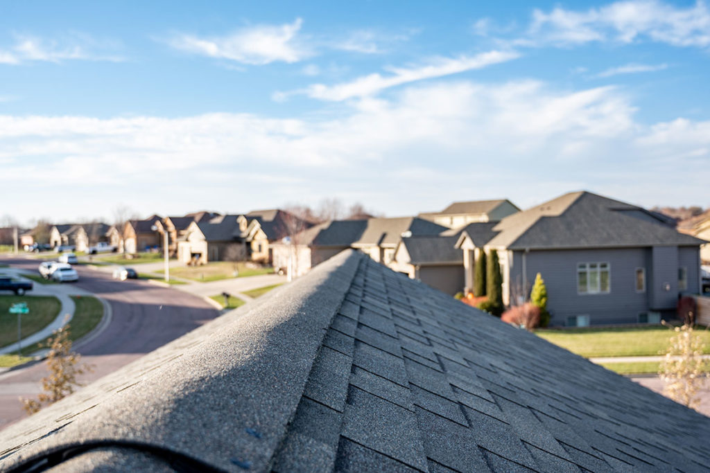 residential and commercial roofing repair and maintenance services in central illinois